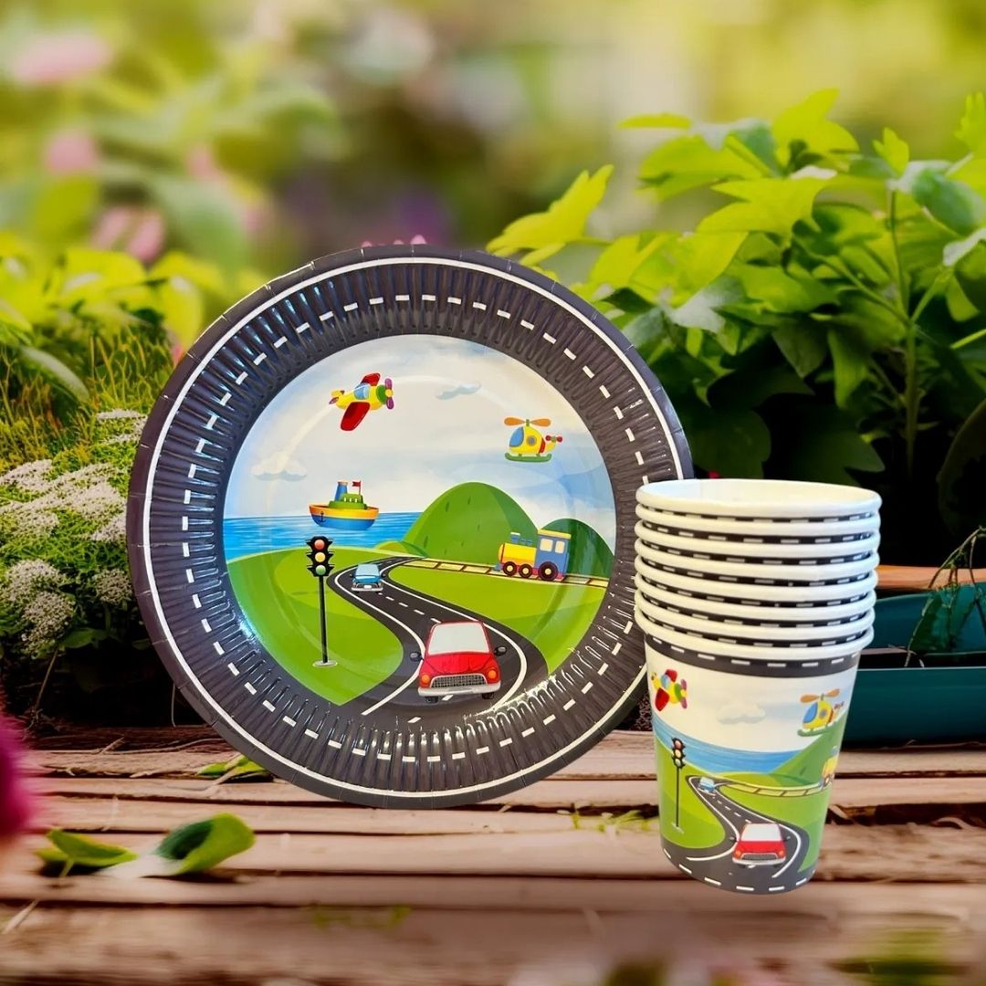 Taşıtlar Yarış Temalı Tabak Bardak Set (8 Tabak + 8 Bardak)