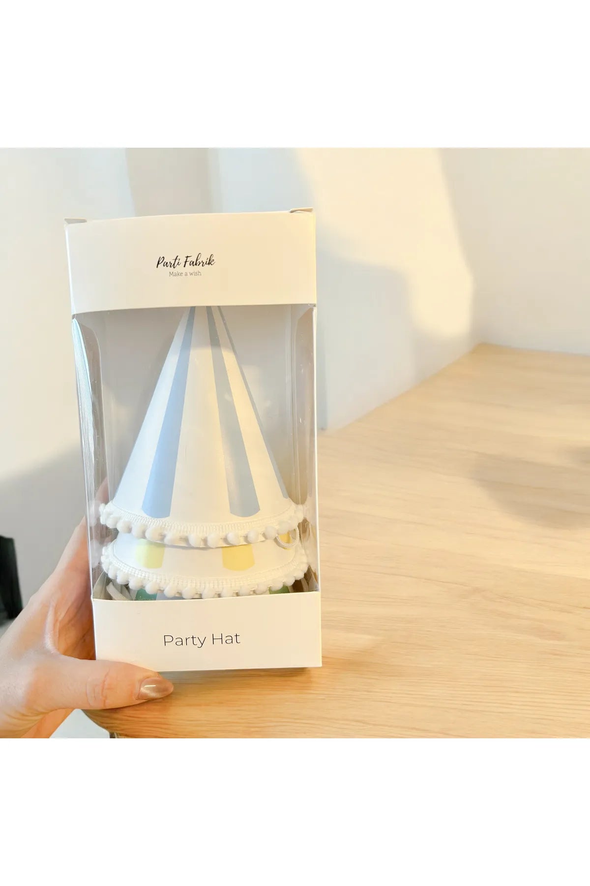 Makaron Renklerde 3 Adet Mavi,Yeşil,Sarı Karton Şapka