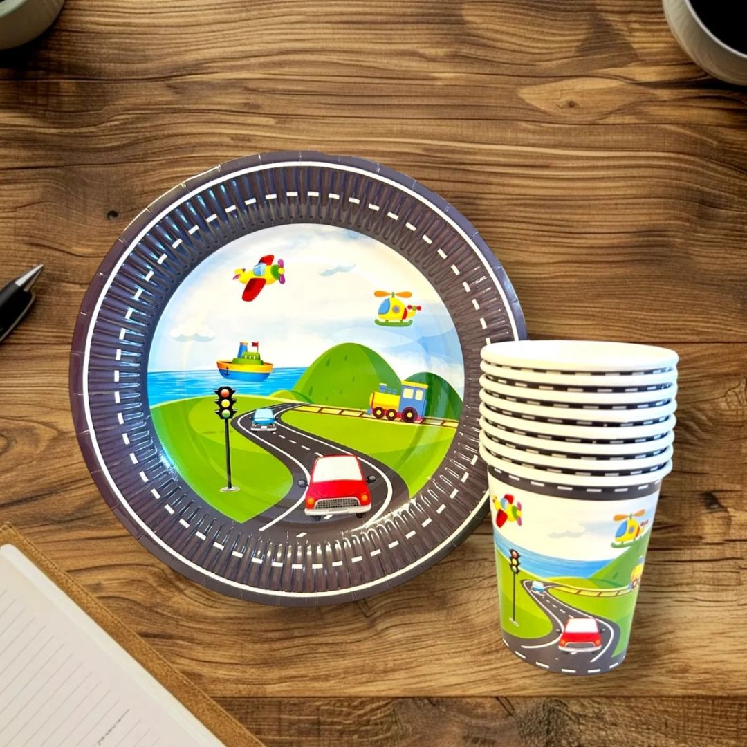 Taşıtlar Yarış Temalı Tabak Bardak Set (8 Tabak + 8 Bardak)