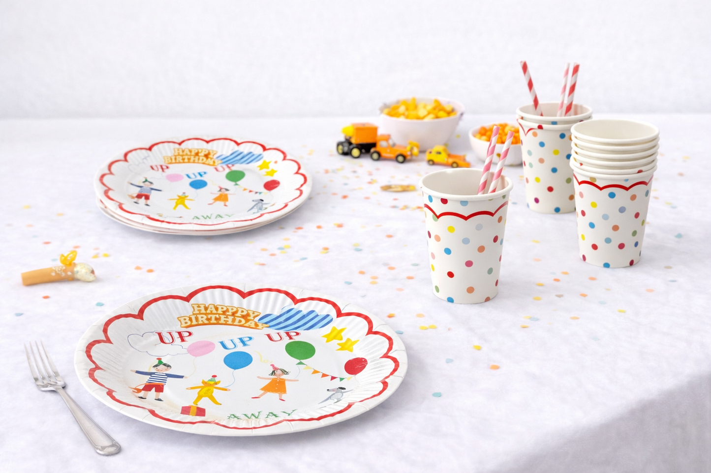 Neşeli Çocuklar Rengarenk Tabak Bardak 8 er Adet