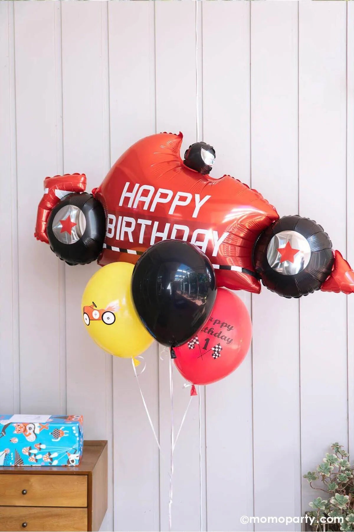 Yarış Arabaları Temalı Happy Birthday Kırmızı Folyo Balon 1 Adet