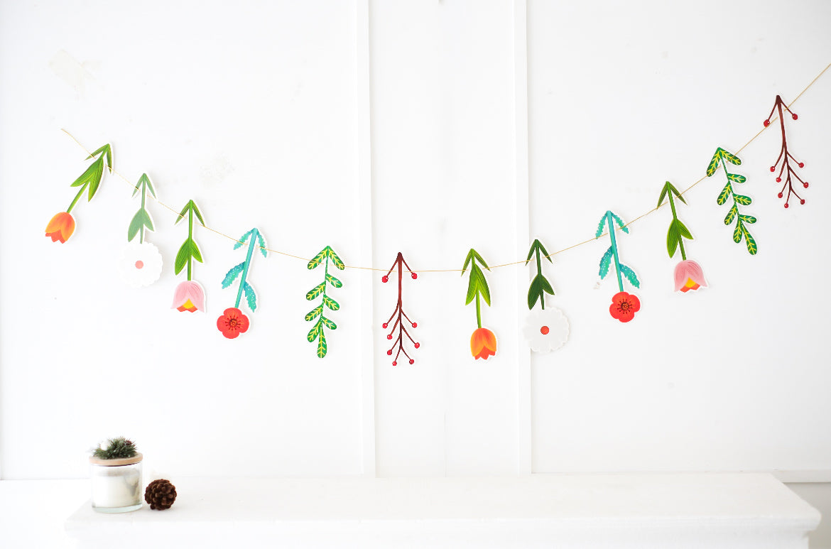 Retro Çiçek Temalı Duvar Süsü